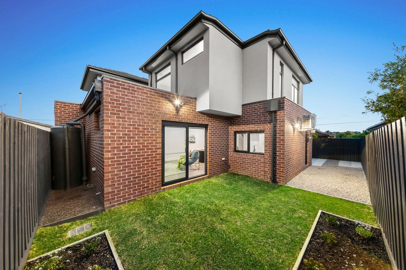 Photo - 2 & 3/10 Boyd Street, Dandenong North VIC 3175 - Image 16