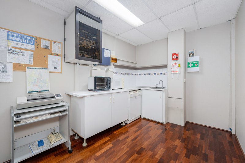 Photo - 2 & 3/410 Church Street, Parramatta NSW 2150 - Image 4