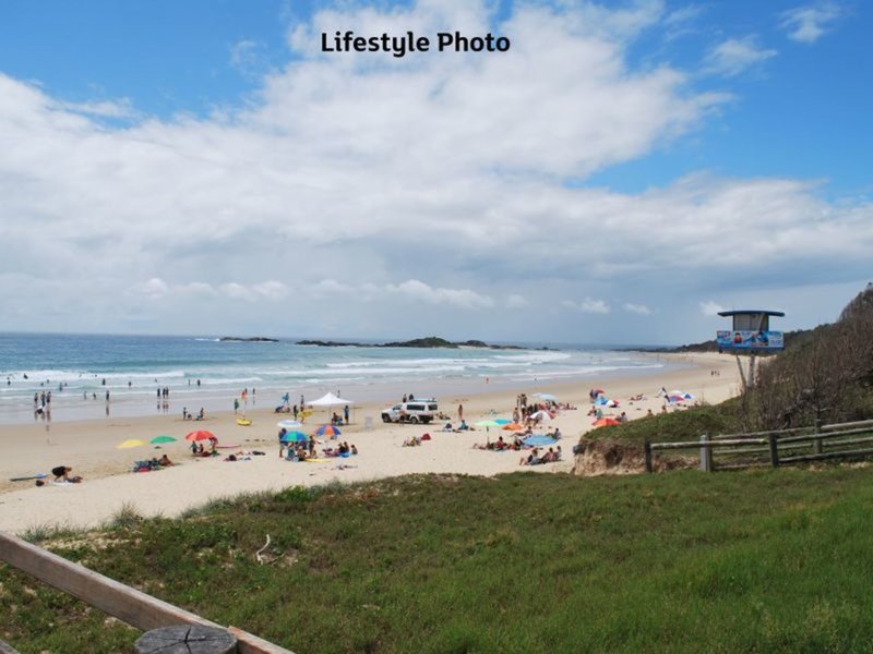 Photo - 2 37 Fourth Avenue, Sawtell NSW 2452 - Image 11