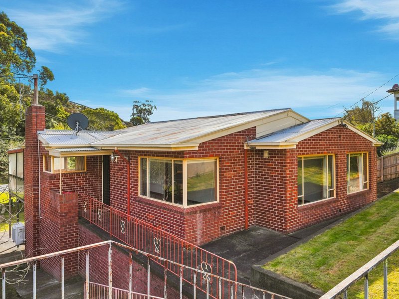 Photo - 2-4 Baintree Avenue, Dynnyrne TAS 7005 - Image 1