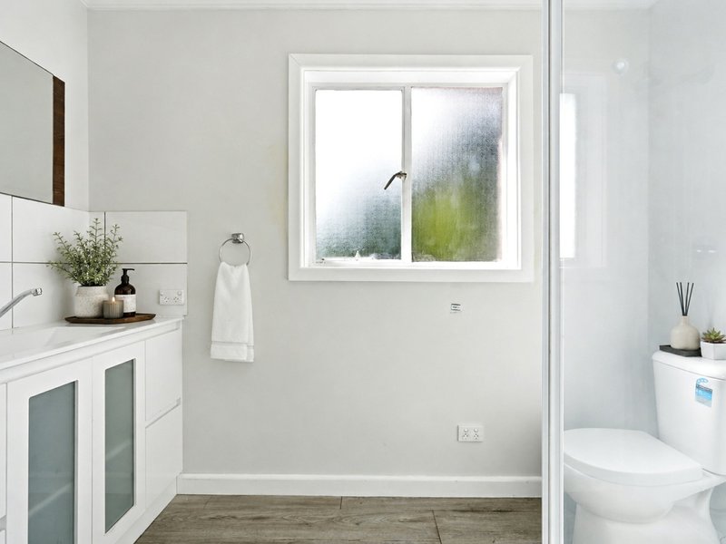 Photo - 2-4 Baintree Avenue, Dynnyrne TAS 7005 - Image 11