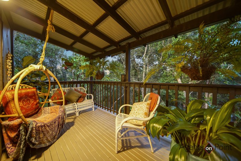 Photo - 2-4 Camena Street, Macleay Island QLD 4184 - Image 5