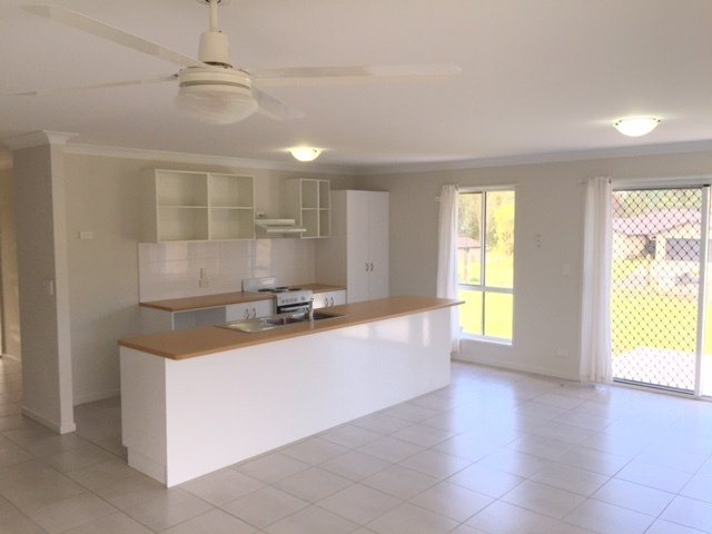 Photo - 2-4 Corona Court, Gleneagle QLD 4285 - Image 4