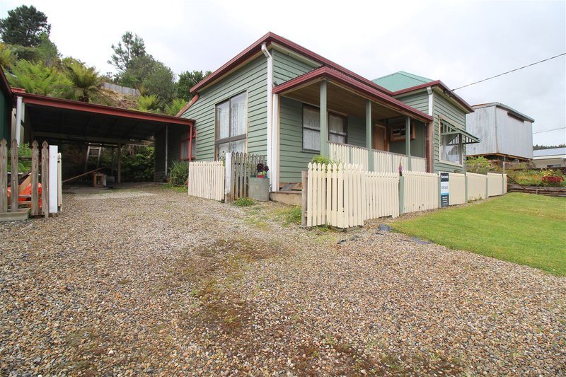 Photo - 2-4 Duff Street, Queenstown TAS 7467 - Image 16