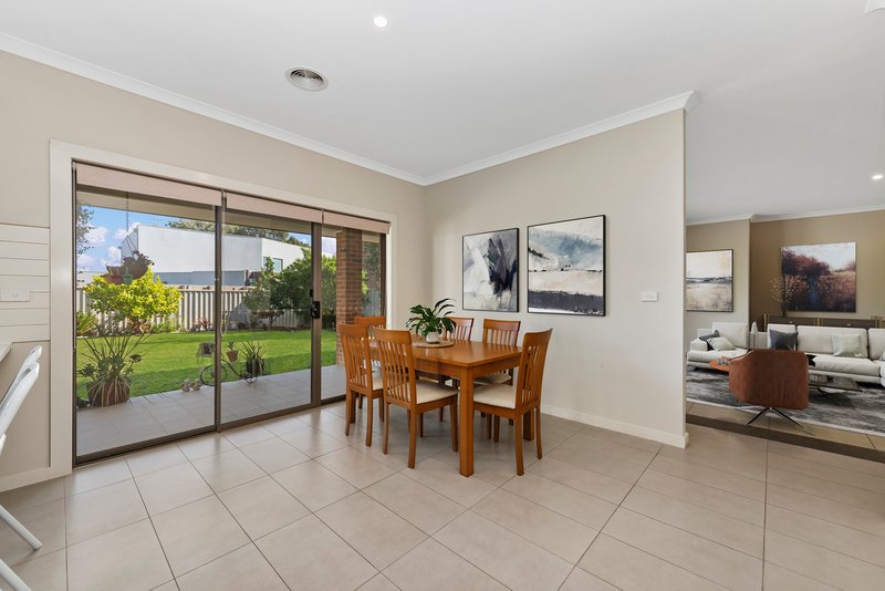 Photo - 2-4 Kosciuszko Place, Caroline Springs VIC 3023 - Image 7