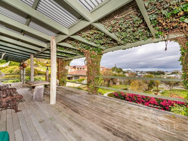 Photo - 2-4 Piper Street, Quinns Rocks WA 6030 - Image 7