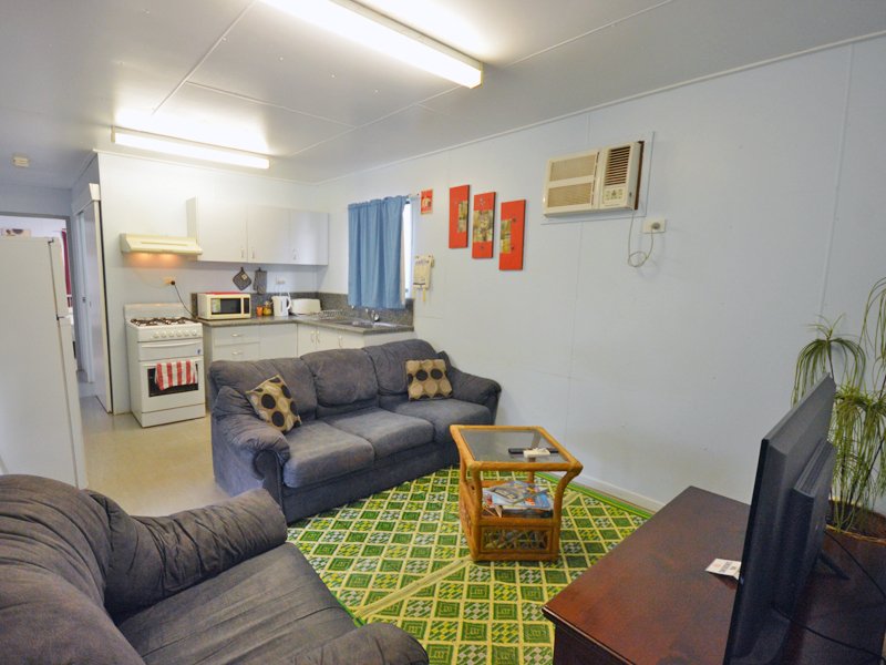 Photo - 2-4 Tonkin Road, Rocky Point QLD 4874 - Image 14