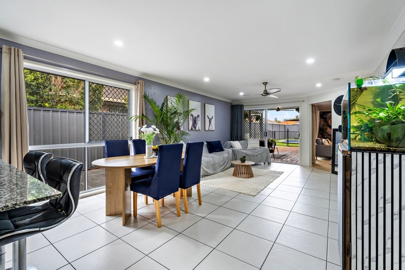 Photo - 2-4 Wayland Circuit, Morayfield QLD 4506 - Image 11
