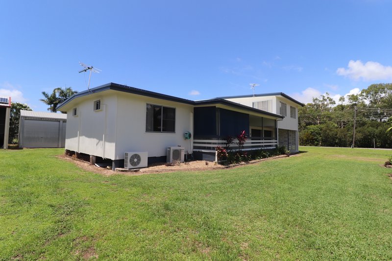 Photo - 2-4 Whiting Street, Taylors Beach QLD 4850 - Image 15