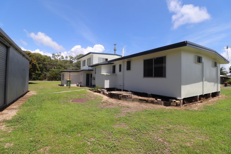 Photo - 2-4 Whiting Street, Taylors Beach QLD 4850 - Image 19