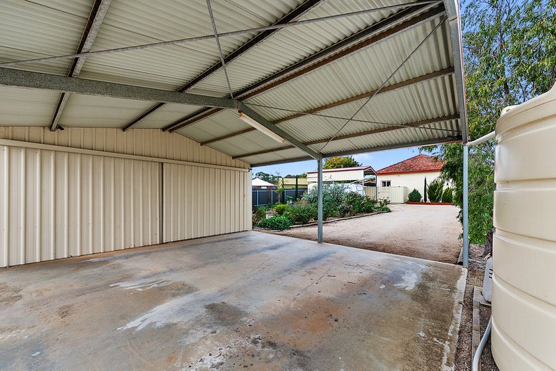 Photo - 2-4 Yardea Street, Maitland SA 5573 - Image 14