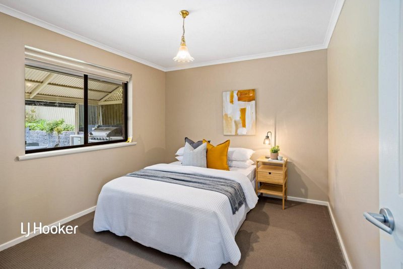 Photo - 2 Abeona Close, Modbury Heights SA 5092 - Image 7