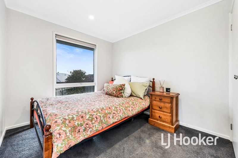 Photo - 2 Ada Court, Narre Warren VIC 3805 - Image 13