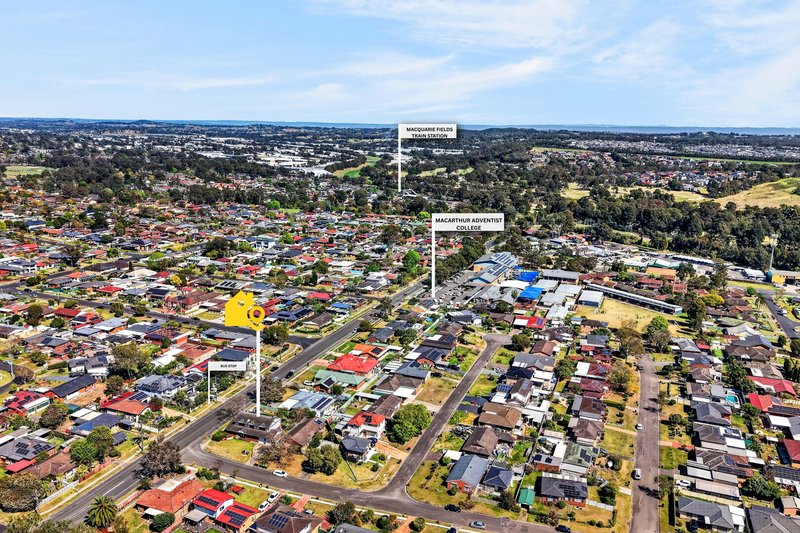 Photo - 2 Adrian Street, Macquarie Fields NSW 2564 - Image 24