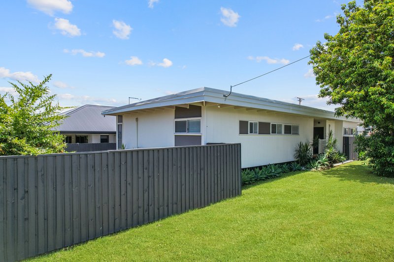 Photo - 2 Adrian Street, Margate QLD 4019 - Image 22