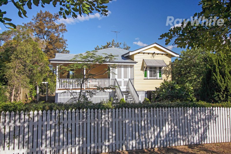 Photo - 2 Ahearn Street, Rosewood QLD 4340 - Image 2