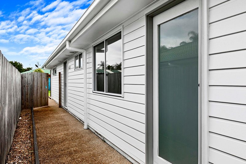Photo - 2 Aimee Drive, Urangan QLD 4655 - Image 2