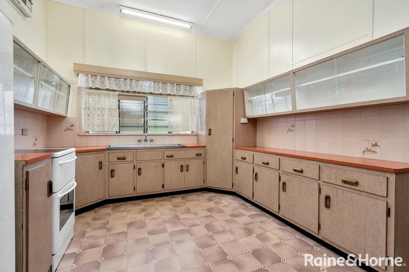 Photo - 2 Albert Street, Silkwood QLD 4856 - Image 6