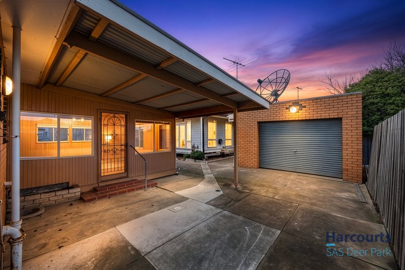 Photo - 2 Alden Street, Sunshine West VIC 3020 - Image 7