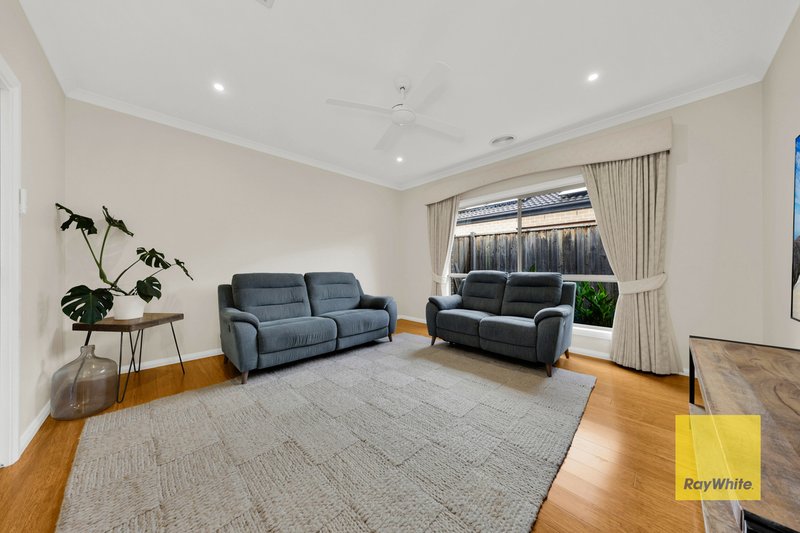 Photo - 2 Aleman Green, Mernda VIC 3754 - Image 9