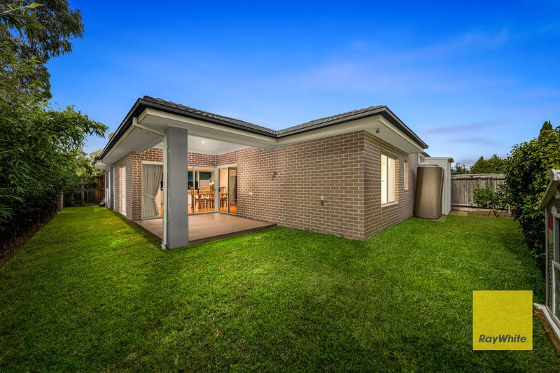 Photo - 2 Aleman Green, Mernda VIC 3754 - Image 17