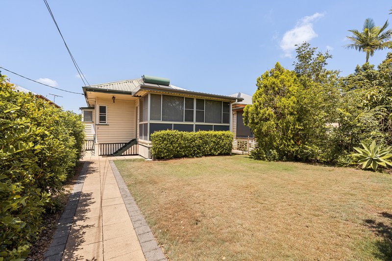 Photo - 2 Alexander Street, Zillmere QLD 4034 - Image 17