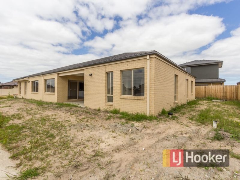 Photo - 2 Alkoomi Court, Lynbrook VIC 3975 - Image 21