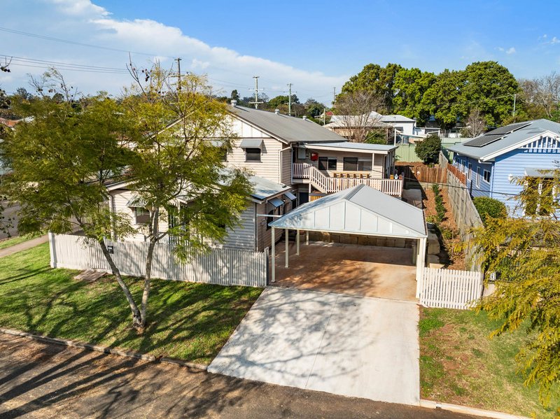 Photo - 2 Allan Street, North Toowoomba QLD 4350 - Image 2