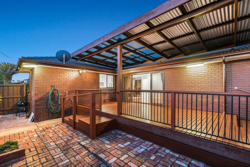 Photo - 2 Allawah Close, Keysborough VIC 3173 - Image 19