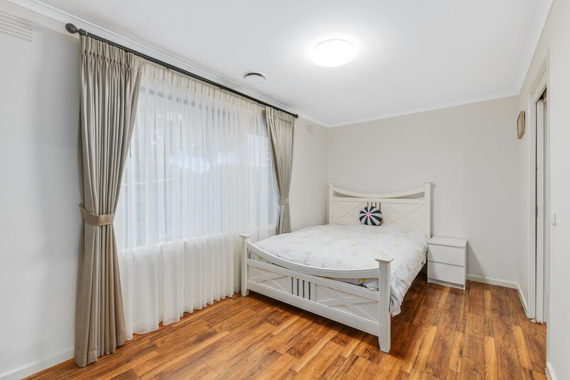 Photo - 2 Allawah Close, Keysborough VIC 3173 - Image 15