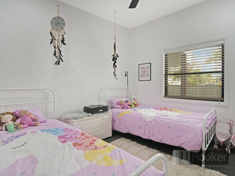 Photo - 2 Allinga Street, Coombabah QLD 4216 - Image 7