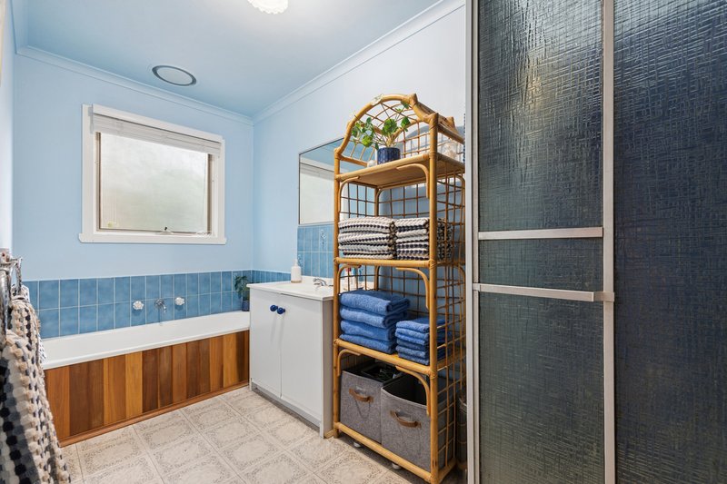 Photo - 2 Aloah Street East , Bayswater North VIC 3153 - Image 8