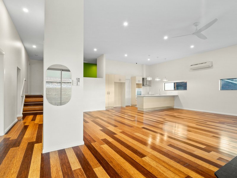 Photo - 2 Alonbar Crescent, Taree NSW 2430 - Image 4