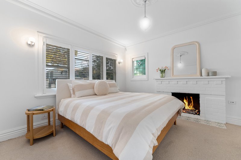 Photo - 2 Alvena Street, Mentone VIC 3194 - Image 12