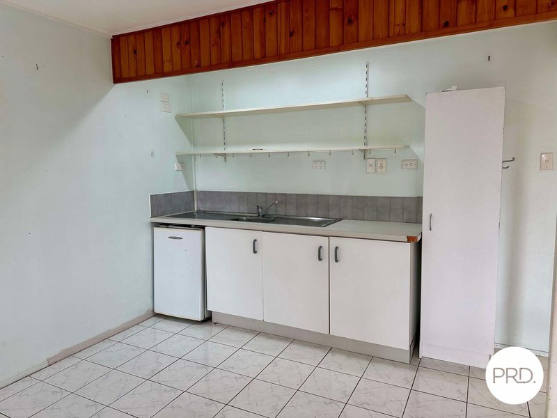 Photo - 2 Amaroo Street, Boyne Island QLD 4680 - Image 18