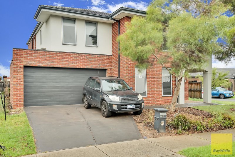 Photo - 2 Amore Drive, Sunshine West VIC 3020 - Image 3