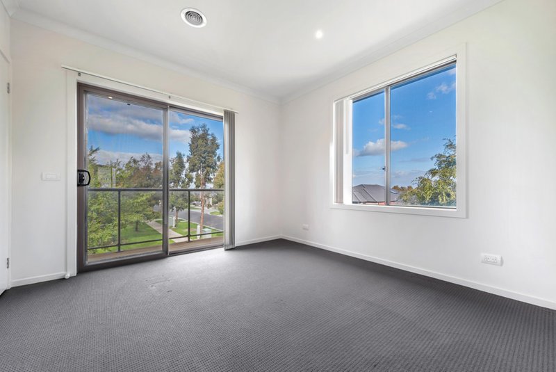 Photo - 2 Andover Lane, Craigieburn VIC 3064 - Image 7