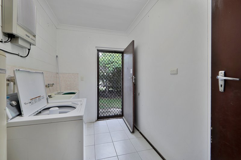 Photo - 2 Andreassen Street, Thabeban QLD 4670 - Image 16