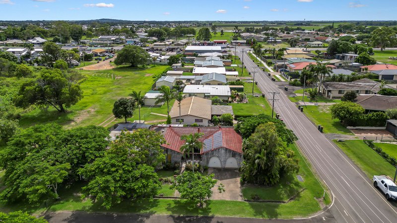 Photo - 2 Andreassen Street, Thabeban QLD 4670 - Image 28