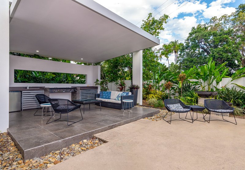 Photo - 2 Andrews Close, Port Douglas QLD 4877 - Image 10