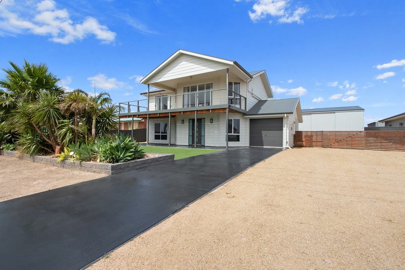 Photo - 2 Angus Road, Tiddy Widdy Beach SA 5571 - Image 2