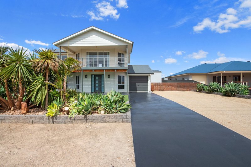 Photo - 2 Angus Road, Tiddy Widdy Beach SA 5571 - Image 3