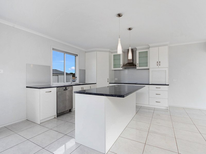 Photo - 2 Angus Road, Tiddy Widdy Beach SA 5571 - Image 9