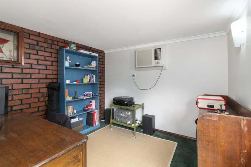 Photo - 2 Anita Court, Aberfoyle Park SA 5159 - Image 11