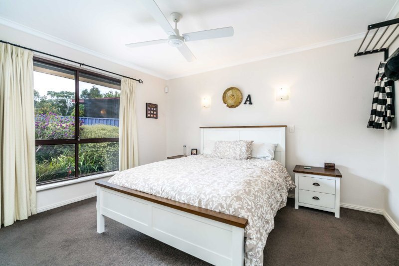 Photo - 2 Anita Court, Aberfoyle Park SA 5159 - Image 7