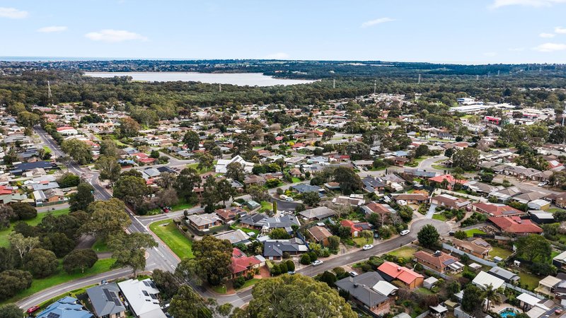 Photo - 2 Anita Court, Aberfoyle Park SA 5159 - Image 22