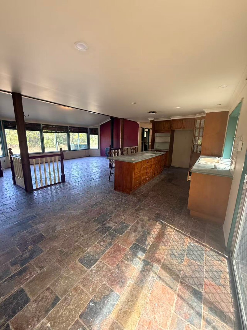 Photo - 2 Anthonys Road, Walloon QLD 4306 - Image 9