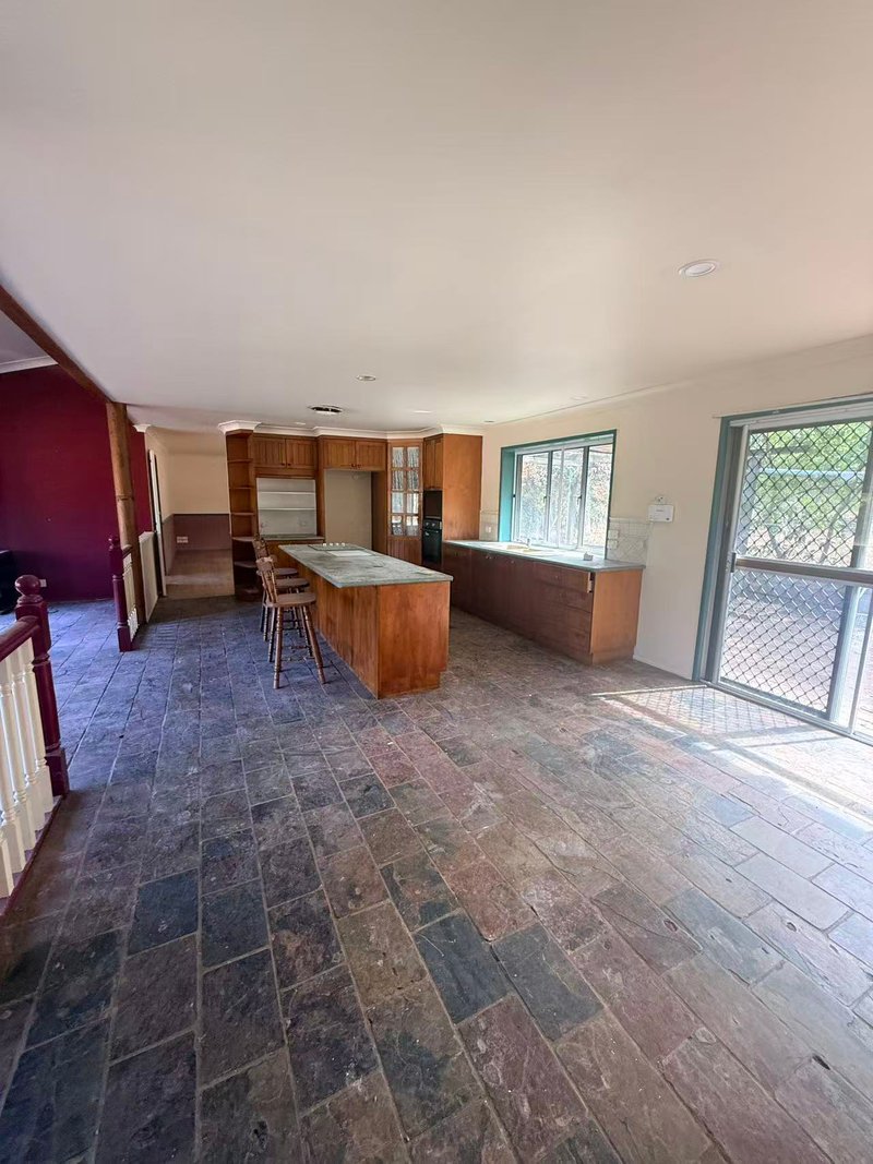 Photo - 2 Anthonys Road, Walloon QLD 4306 - Image 12