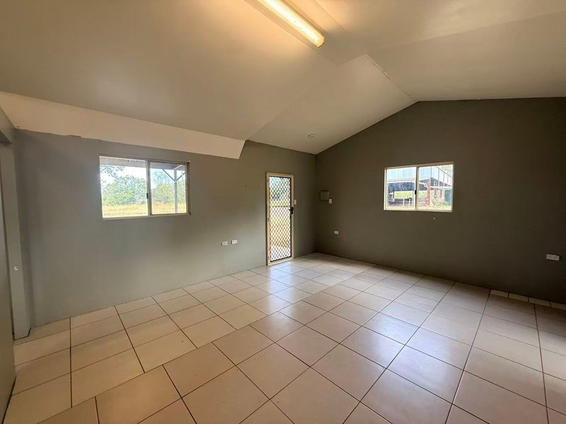Photo - 2 Anthonys Road, Walloon QLD 4306 - Image 19