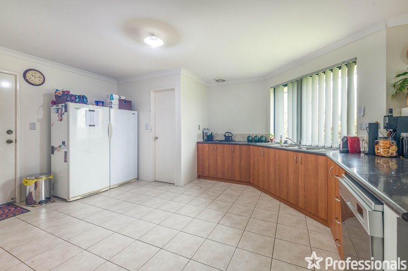 Photo - 2 Aparri Way, Port Kennedy WA 6172 - Image 7